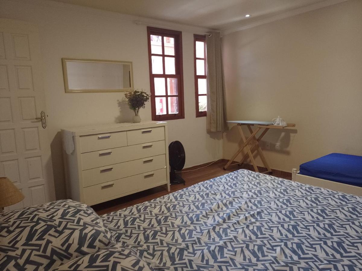 YOUNG- AMPLO, JOVEM E PRÁTICO- PRÓXIMO DAS MELHORES PRAIAS E PONTOS TURÍSTICOS - IDEAL PARA PEQUENOS GRUPOS e FAMILIAS Cabo Frio Esterno foto